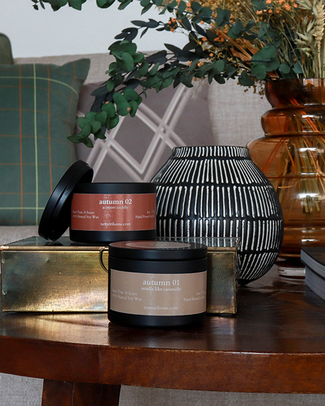 Autumn Scented Candle Set - 2 Pieces (Smells like caramello + A sweet cuddle)