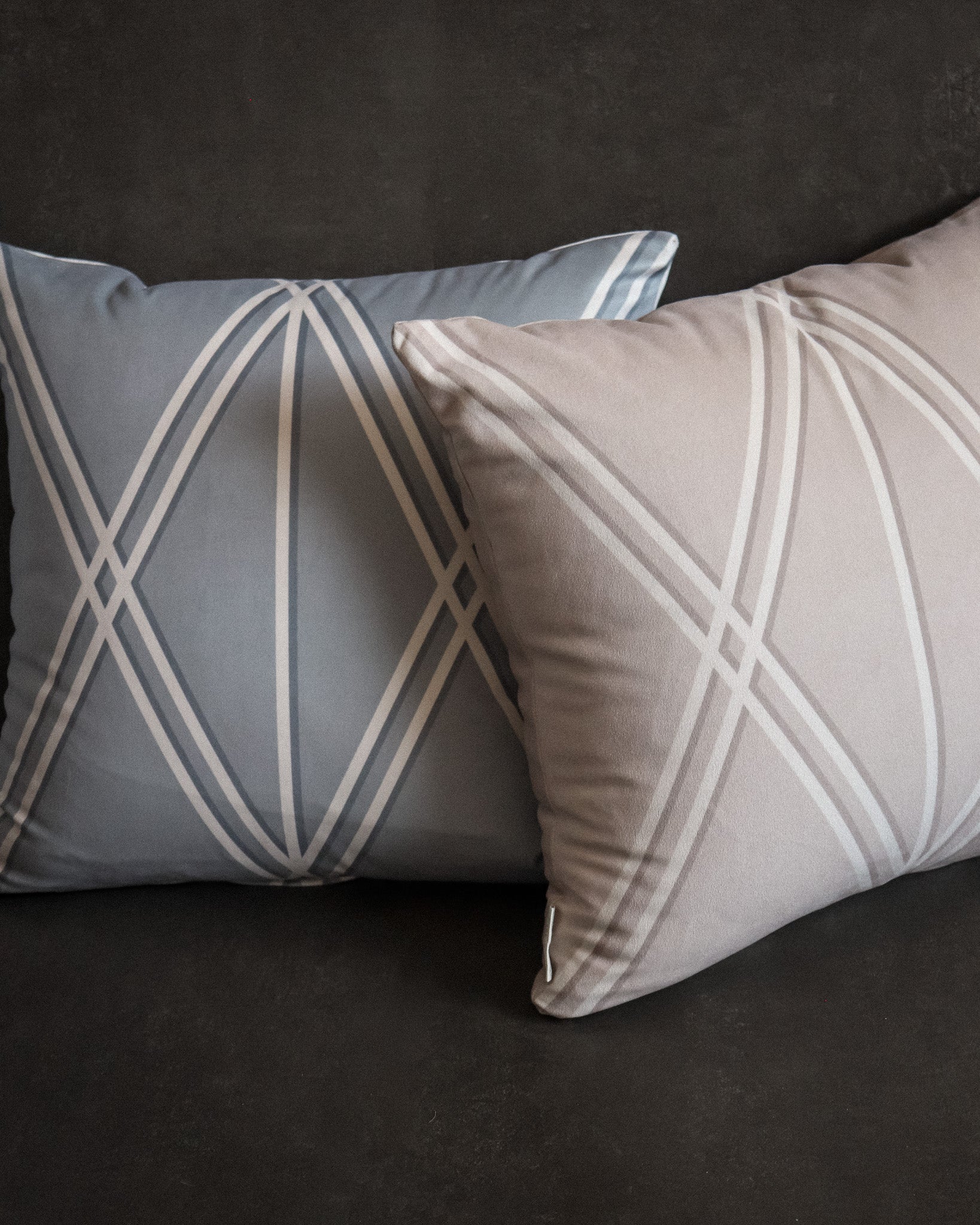 Alpin 01 Silver Pillow Cover