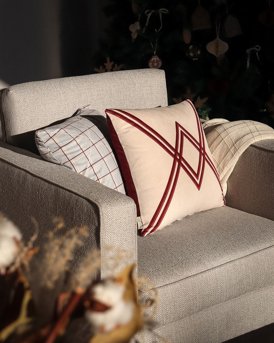 Jasmine + Burgundy - Set di 2 cuscini decorativi