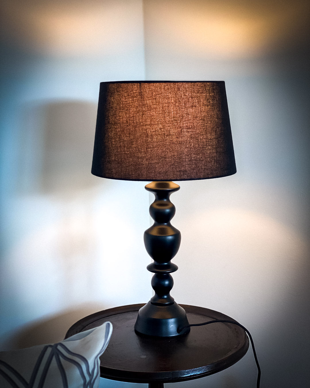 FARA | Black Table Lamp